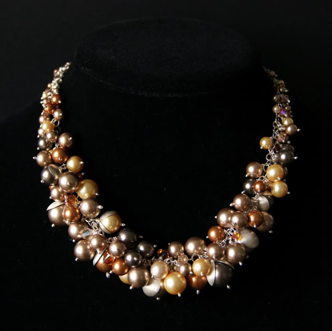 Ile kosztuje naszyjnik z prawdziwych pereł? Ceny i porady