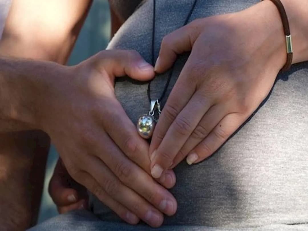 Gdzie kupić wisiorek bola? Sprawdź najlepsze oferty i ceny