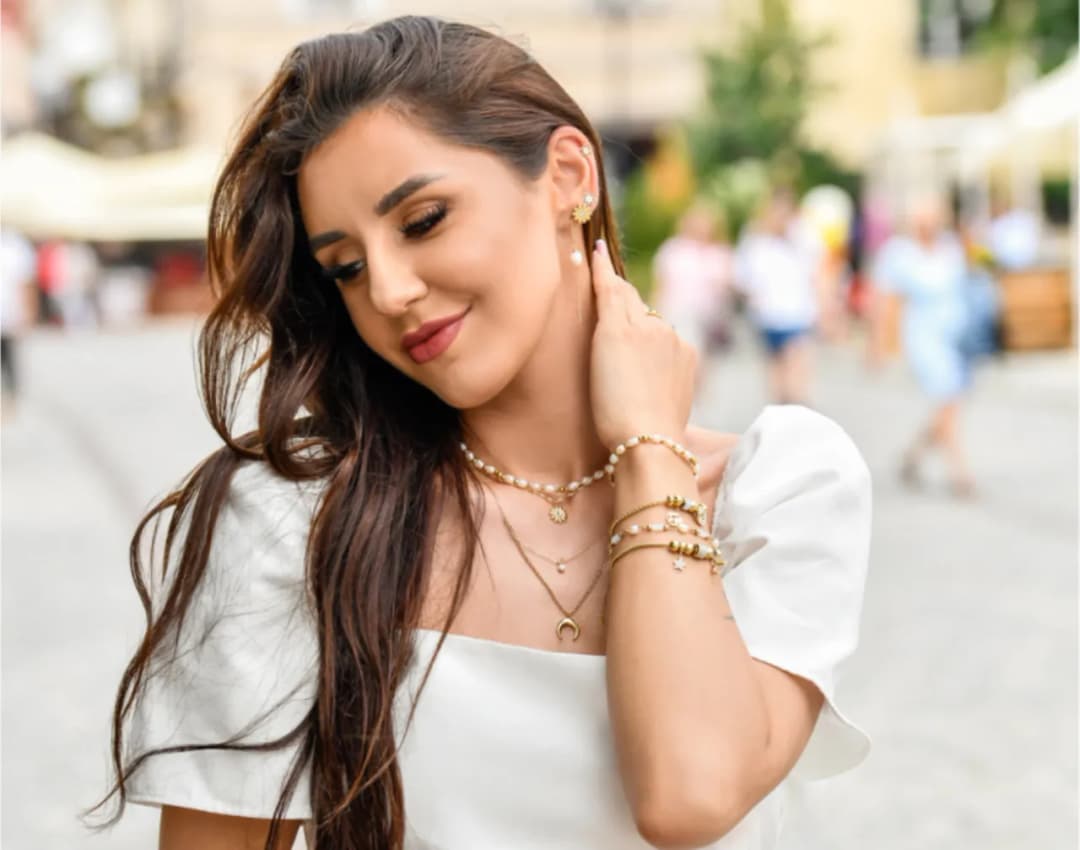 Wisiorek księżyc co oznacza i jak wpływa na Twoją biżuterię