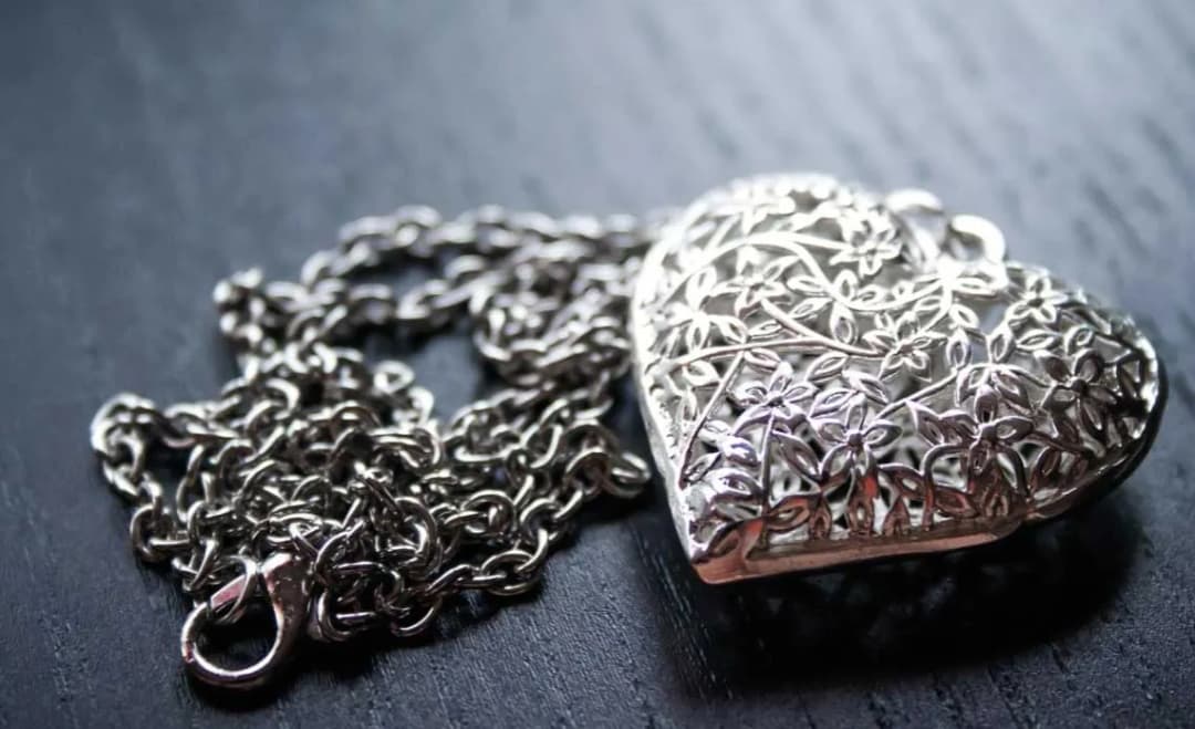 Jak czyścić srebro w myjce ultradźwiękowej: 7 kluczowych zasad