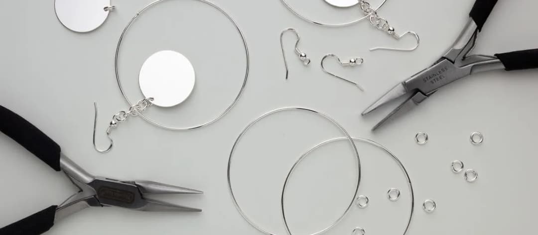 Domowe sposoby na czyszczenie srebra i złota - skuteczne metody DIY